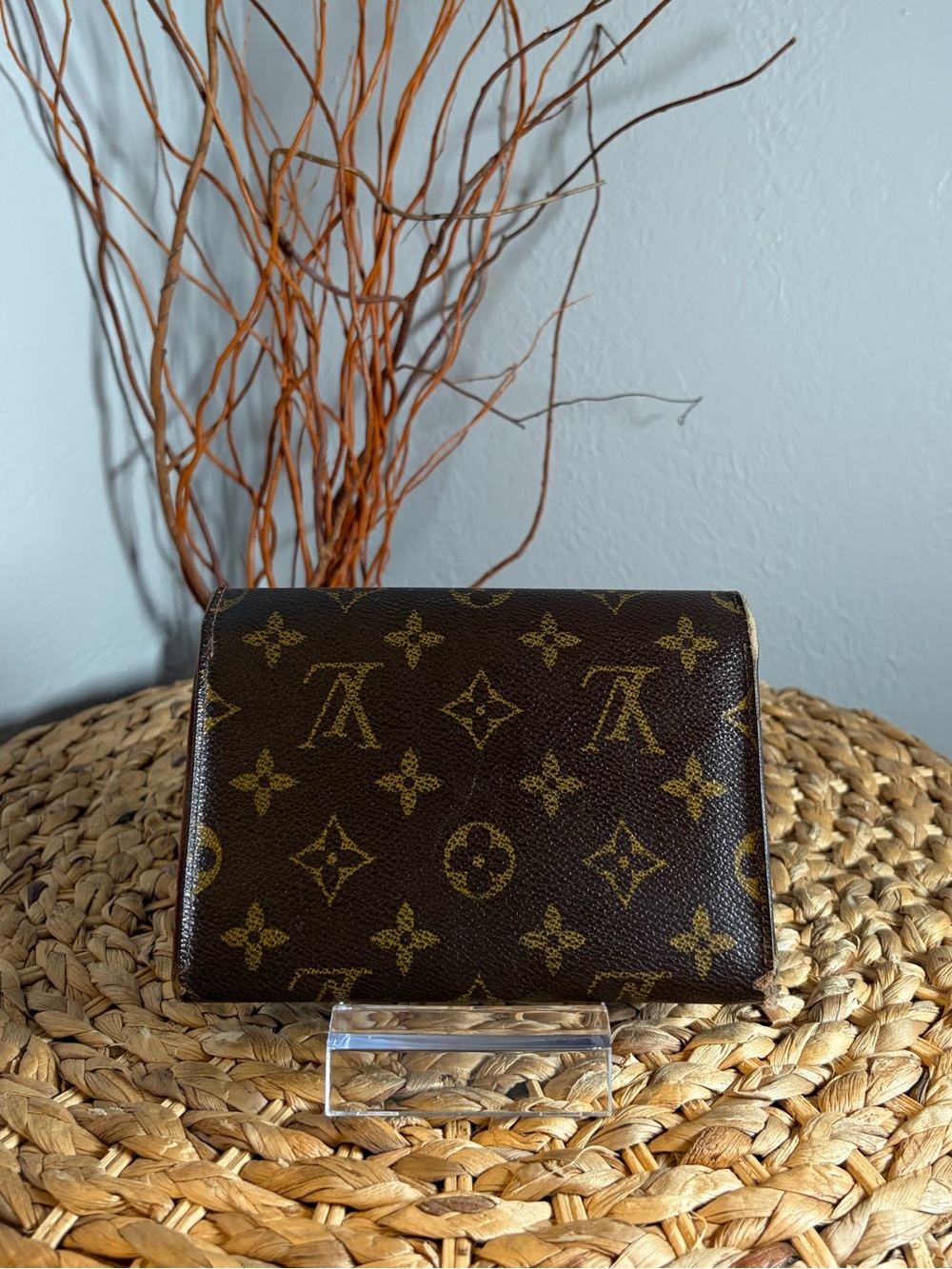 LOUIS VUITTON MONOGRAM FOLDED CONTINENTAL WALLET - Picture 2 of 12
